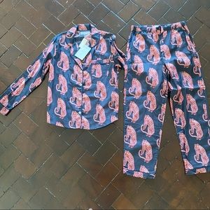 NWT Desmond & Dempsey Sleeping Tiger Pajama Set